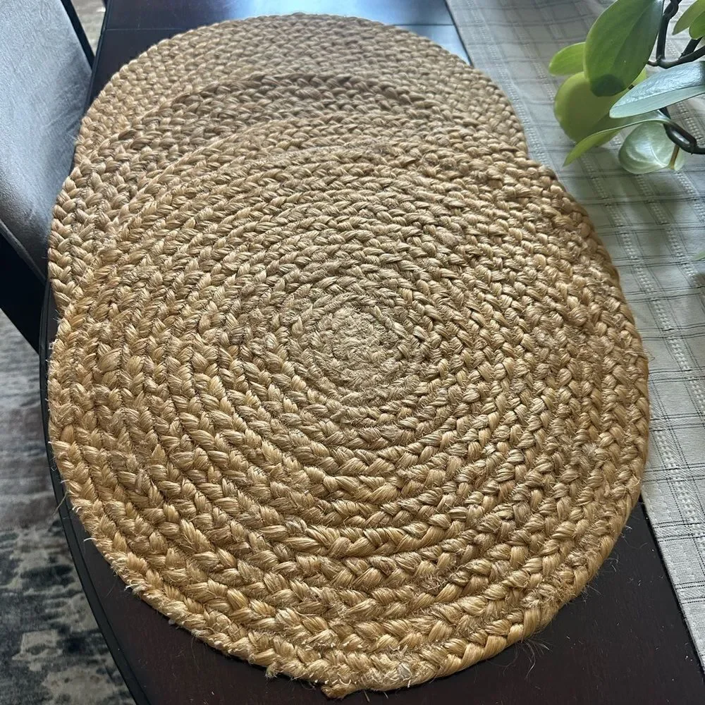 Pier 1 Round Braided Natural Material (4) Placemats